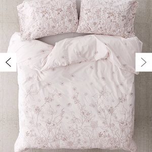 Urban outfitters duvet set